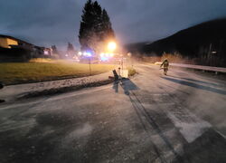 // EINSATZ // ÖLSPUR